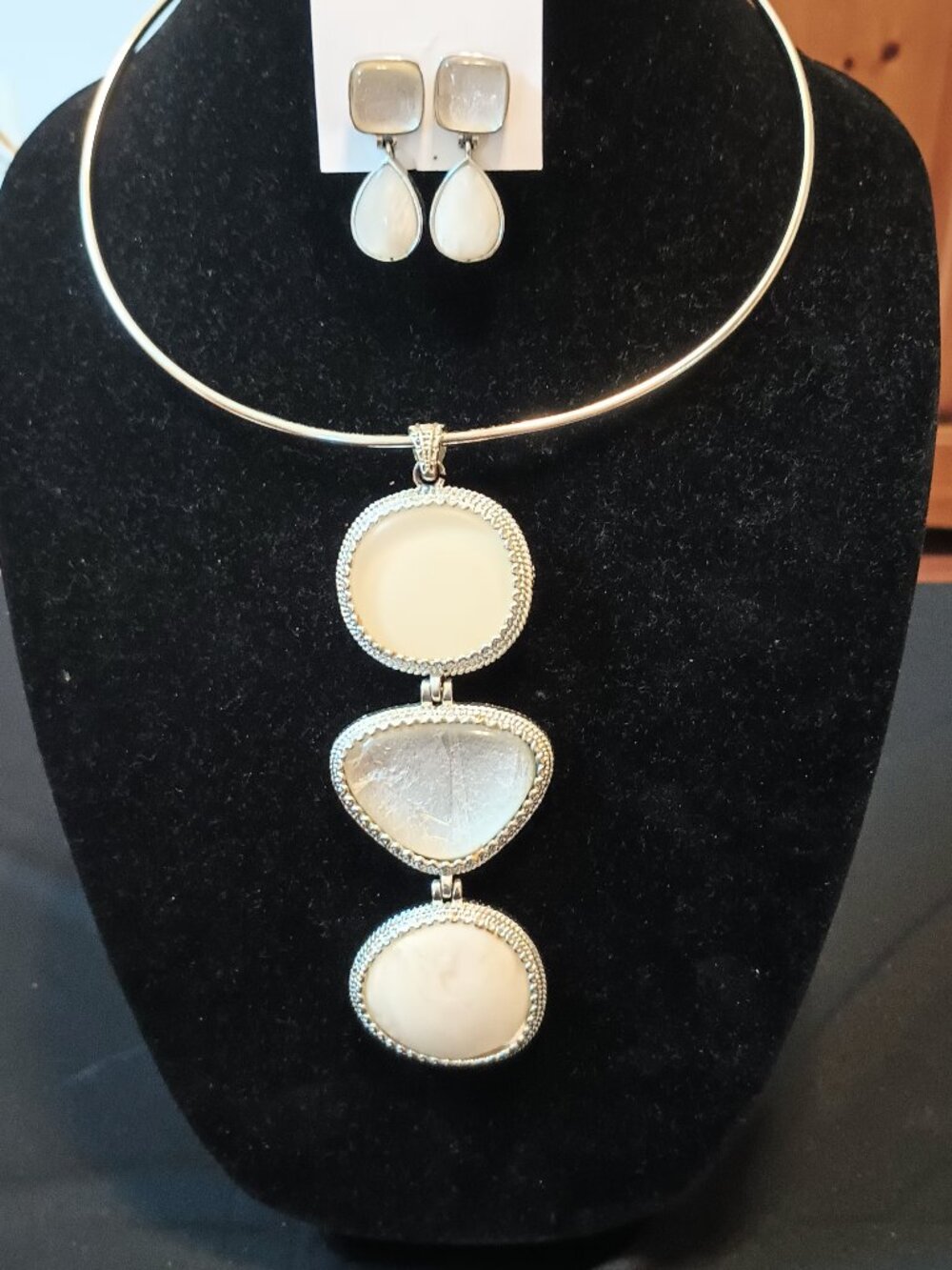 Chico's Collar Necklace Set